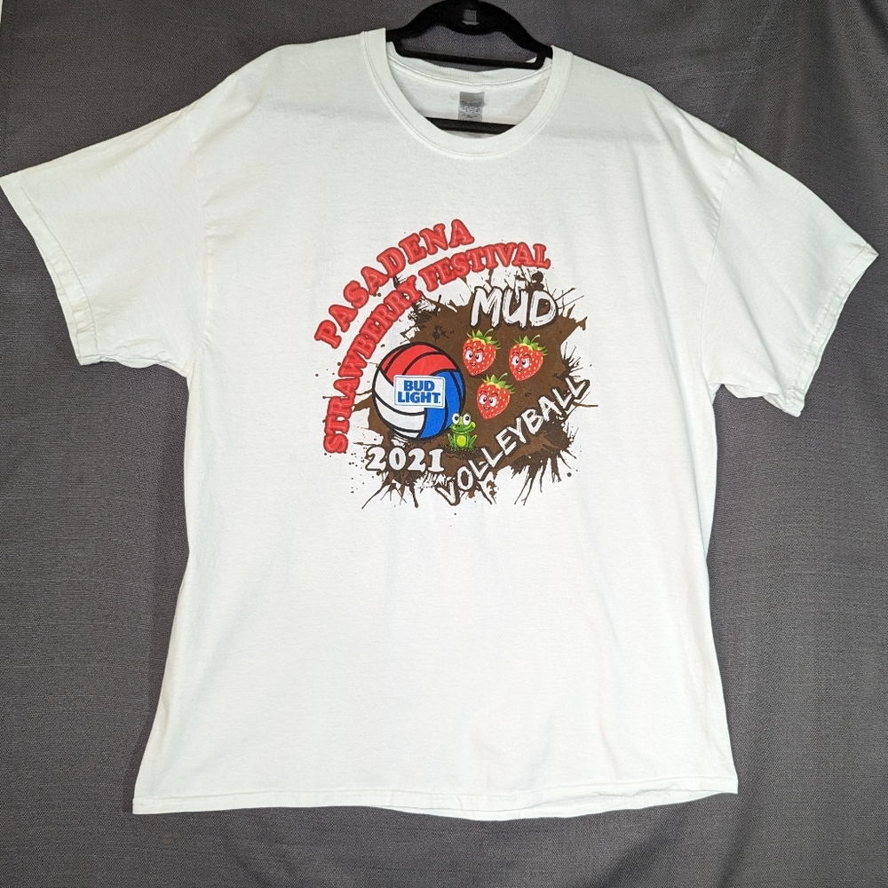 Strawberry Festival Mud Volleyball Bud Light Tshirt XL White SS Unisex Texas